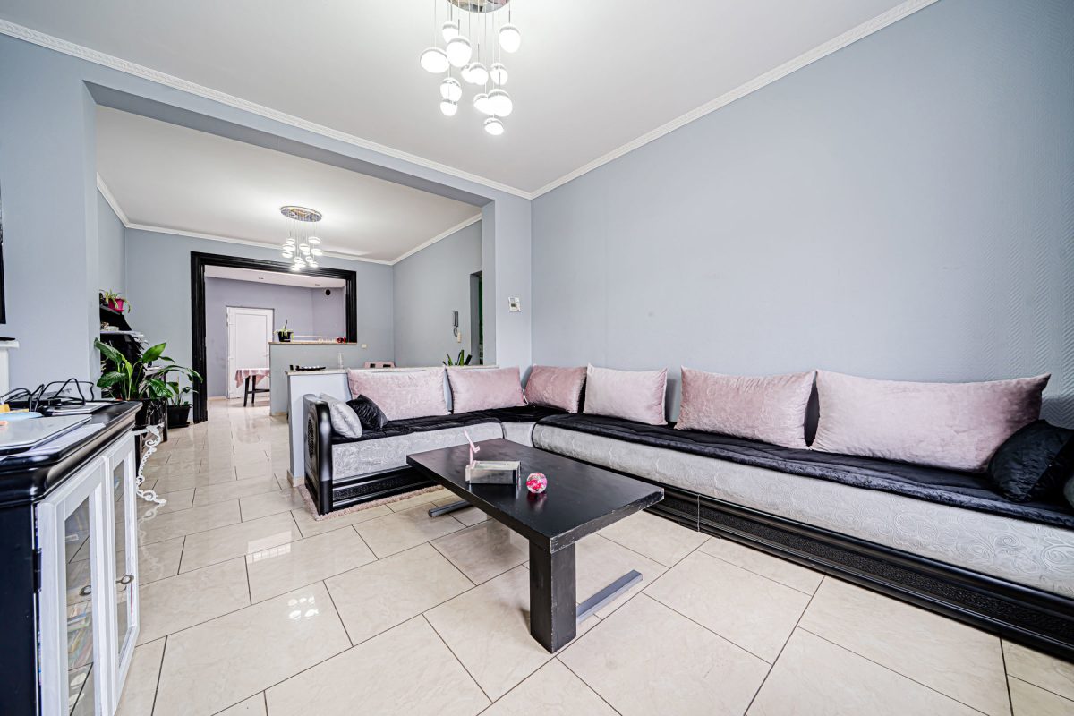 7688802_77896819.jpg